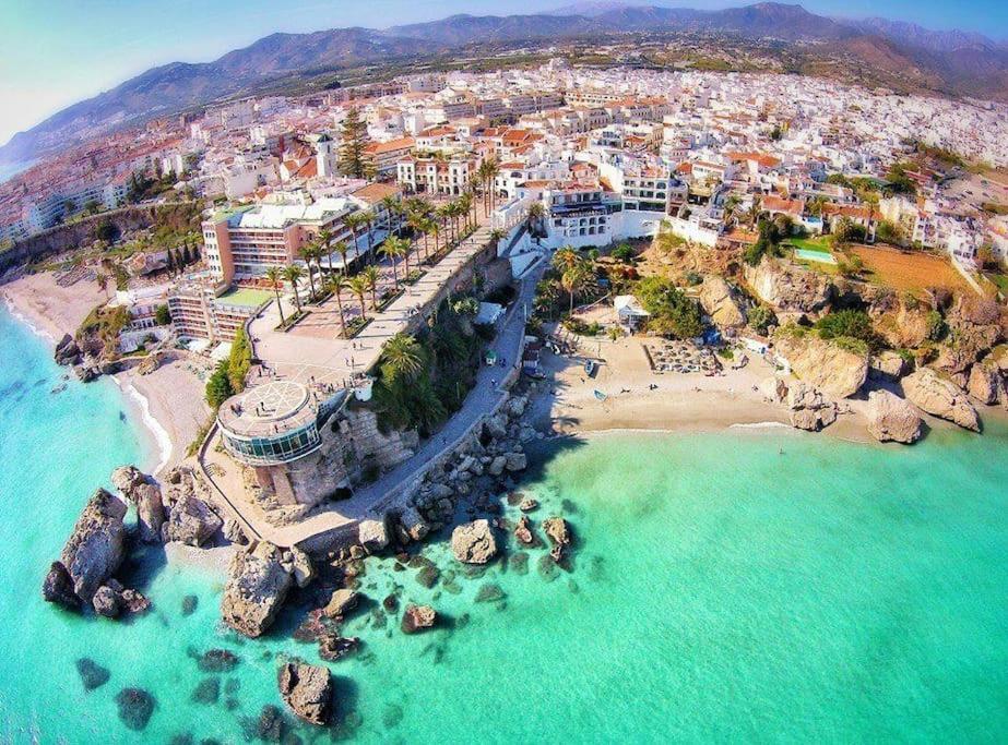 Playa Burriana, Tva Terasser, Havsutsikt, Pool Нерха Экстерьер фото